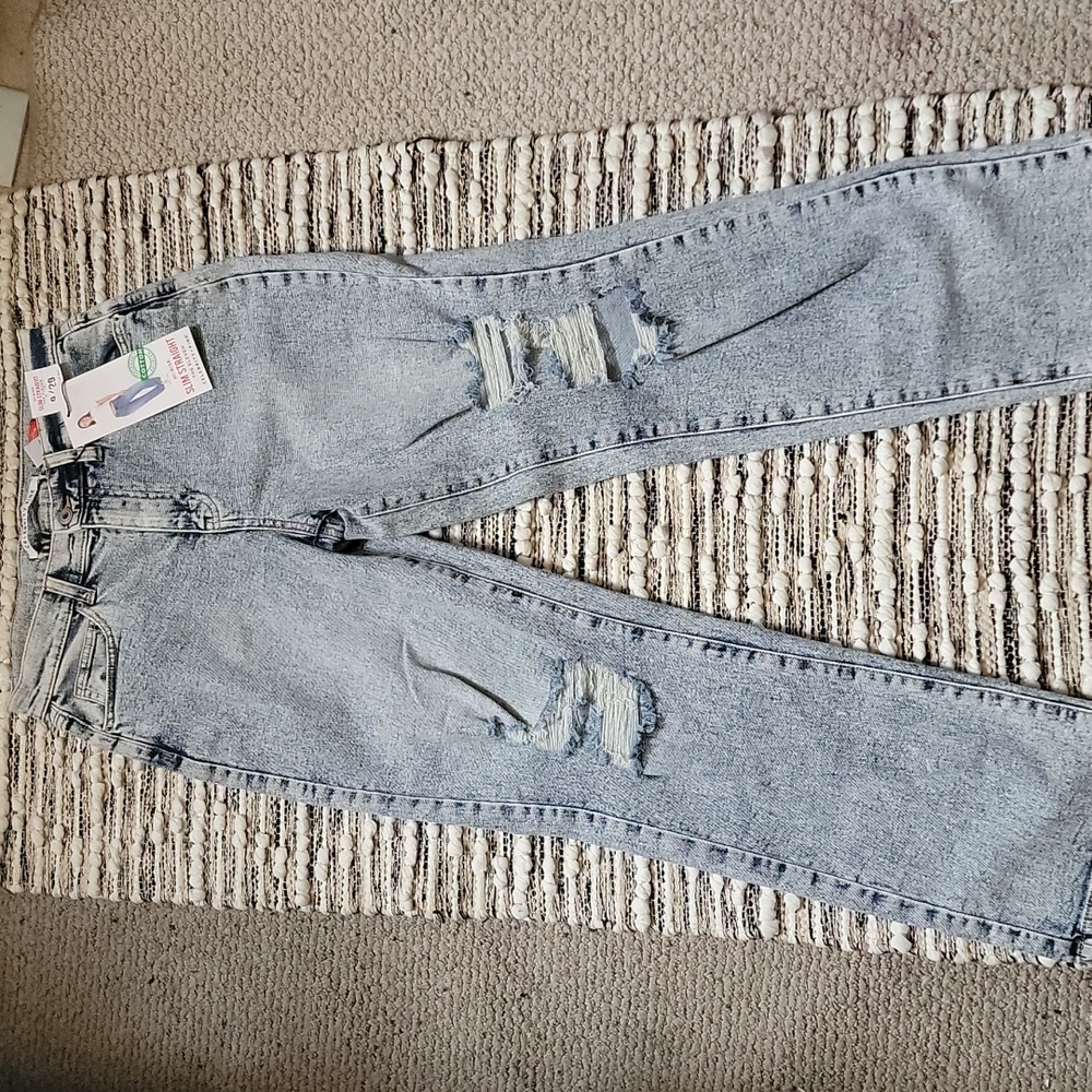 Celebrity Pink Hi-Rise Slim Straight Jeans
